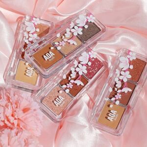 AOA Cherry Blossom 3-Color Eyeshadow Palettes- Kaori